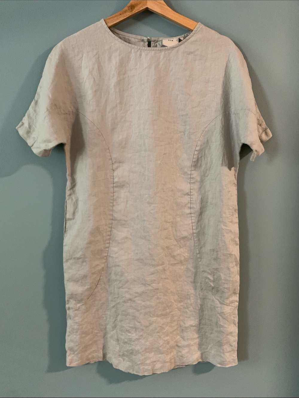 Elk Light Gray Short-Sleeve Linen Dress